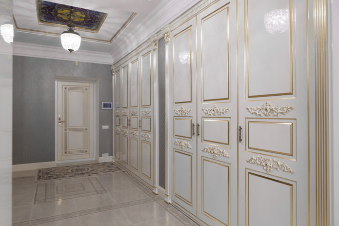 меблювання коридору в стилі класика
